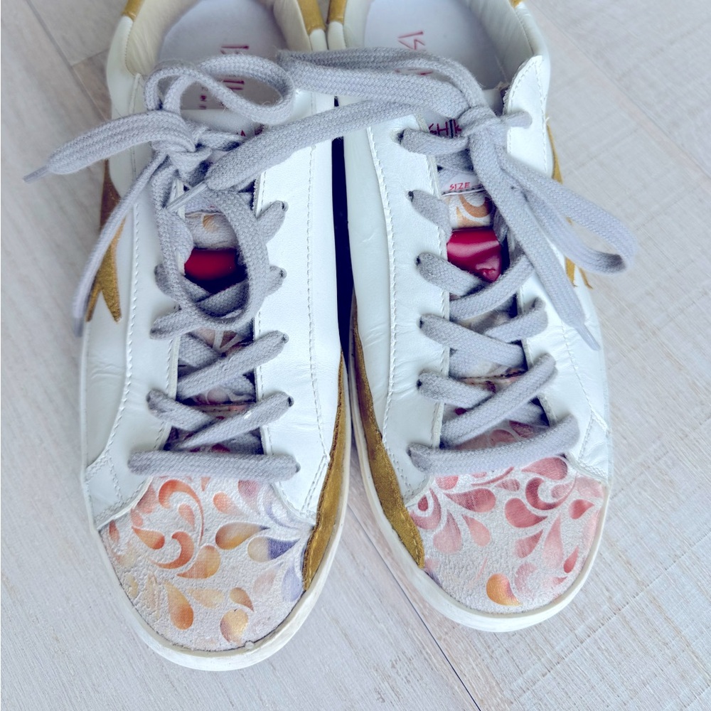 OKINAWA women shoes White leather hand made in Italy Low sneakers.